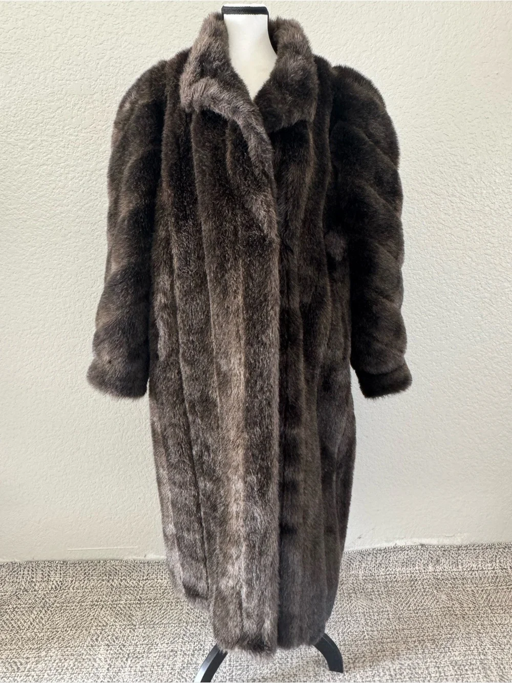 Vintage USA Made Brown Faux Fur Coat XL Long Modacrylic Mobwife
